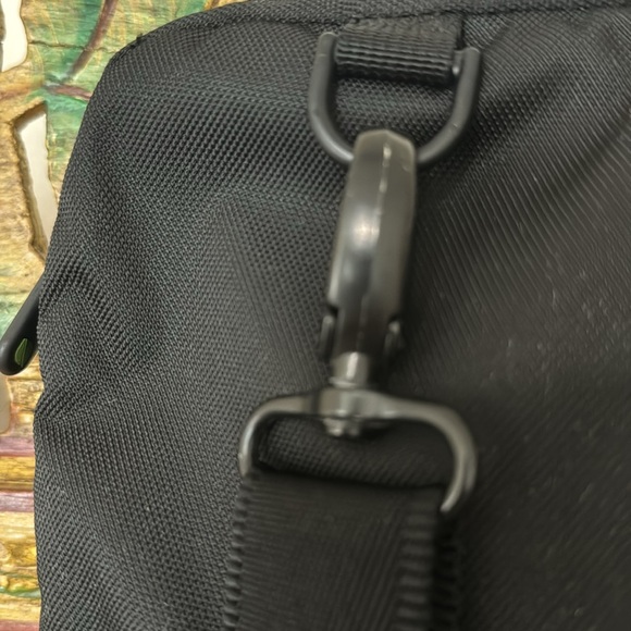 Incase - Compass Brief Case and Laptop Case - Picture 7 of 10